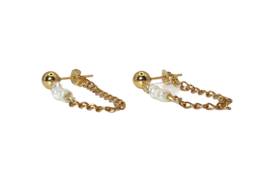 Pearl fall earring