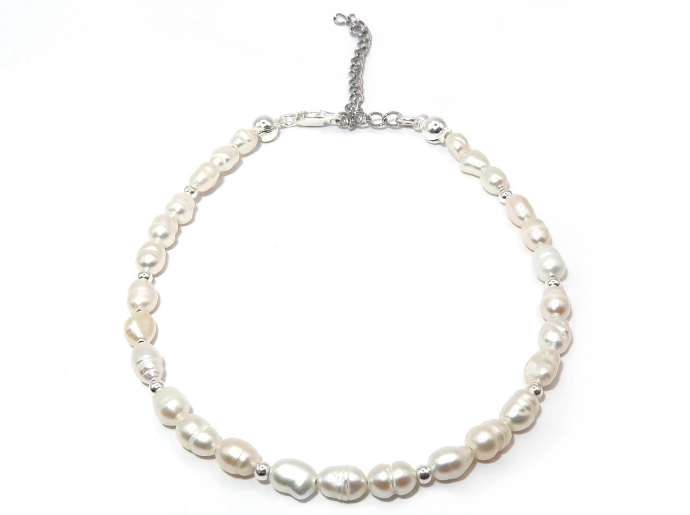 Silver pearl bracelet