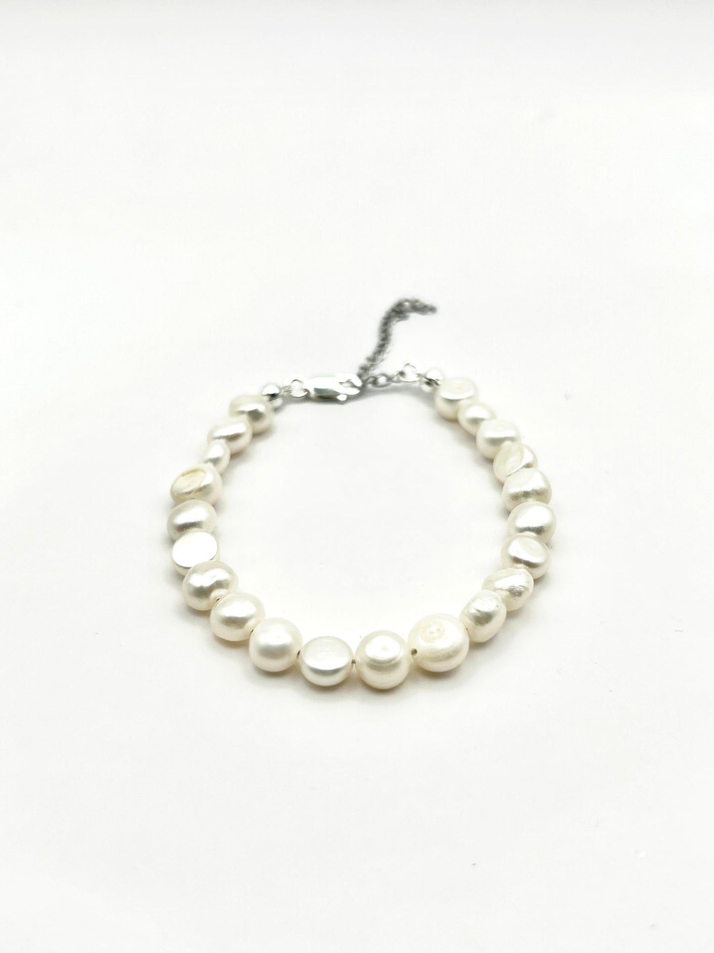 Pearl bracelet