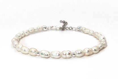 Silver pearl bracelet